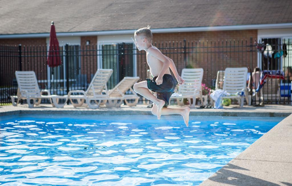 Hotel Super 8 By Wyndham Port Elgin Esterno foto